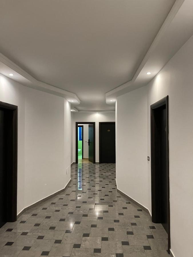 Hotel Zverneci エクステリア 写真
