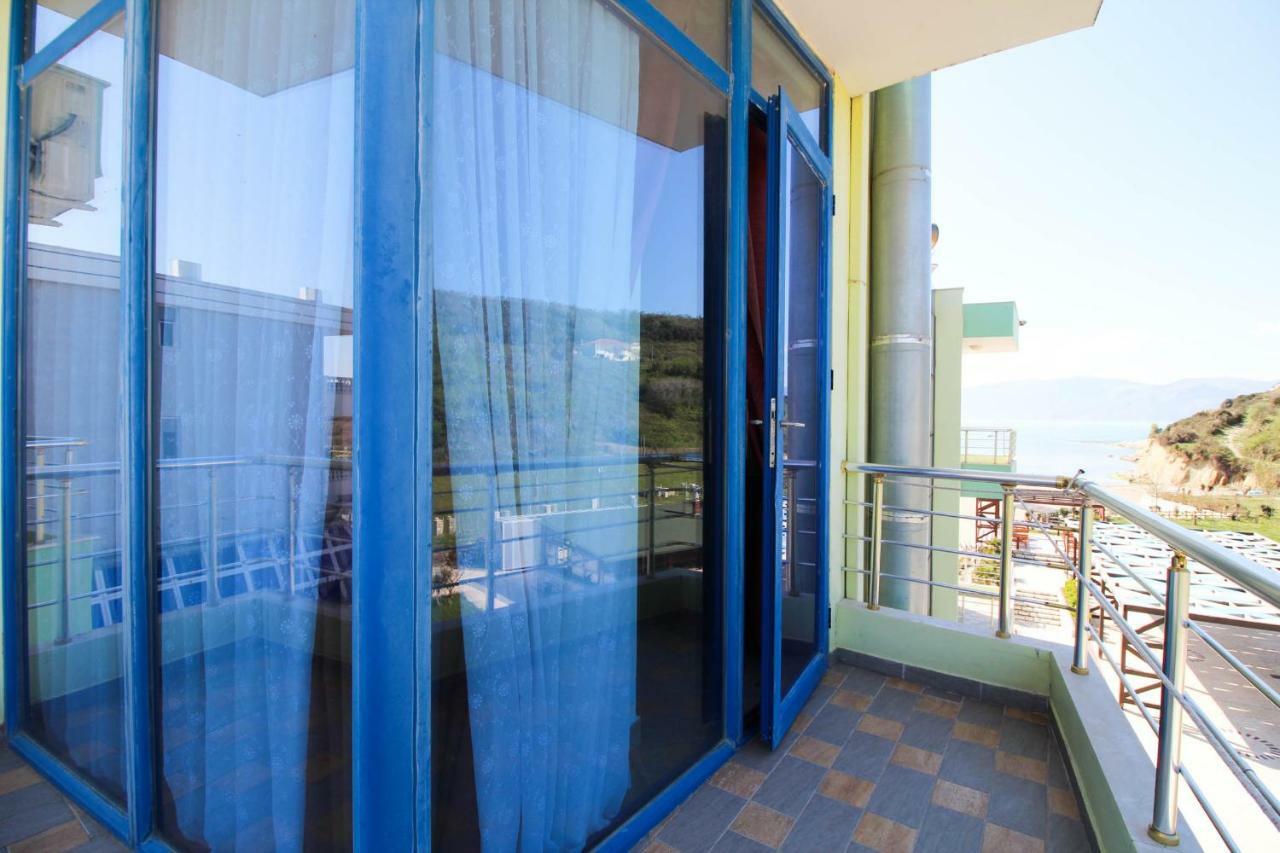 Hotel Zverneci エクステリア 写真