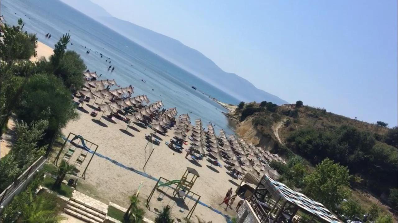 Hotel Zverneci Vlorë エクステリア 写真